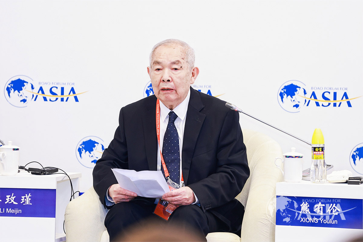 XIONG Youlun（Academician, Chinese Academy of Sciences; Professor of Huazhong University of Science and Technology）speaks at A Better Education for the Next Generation session