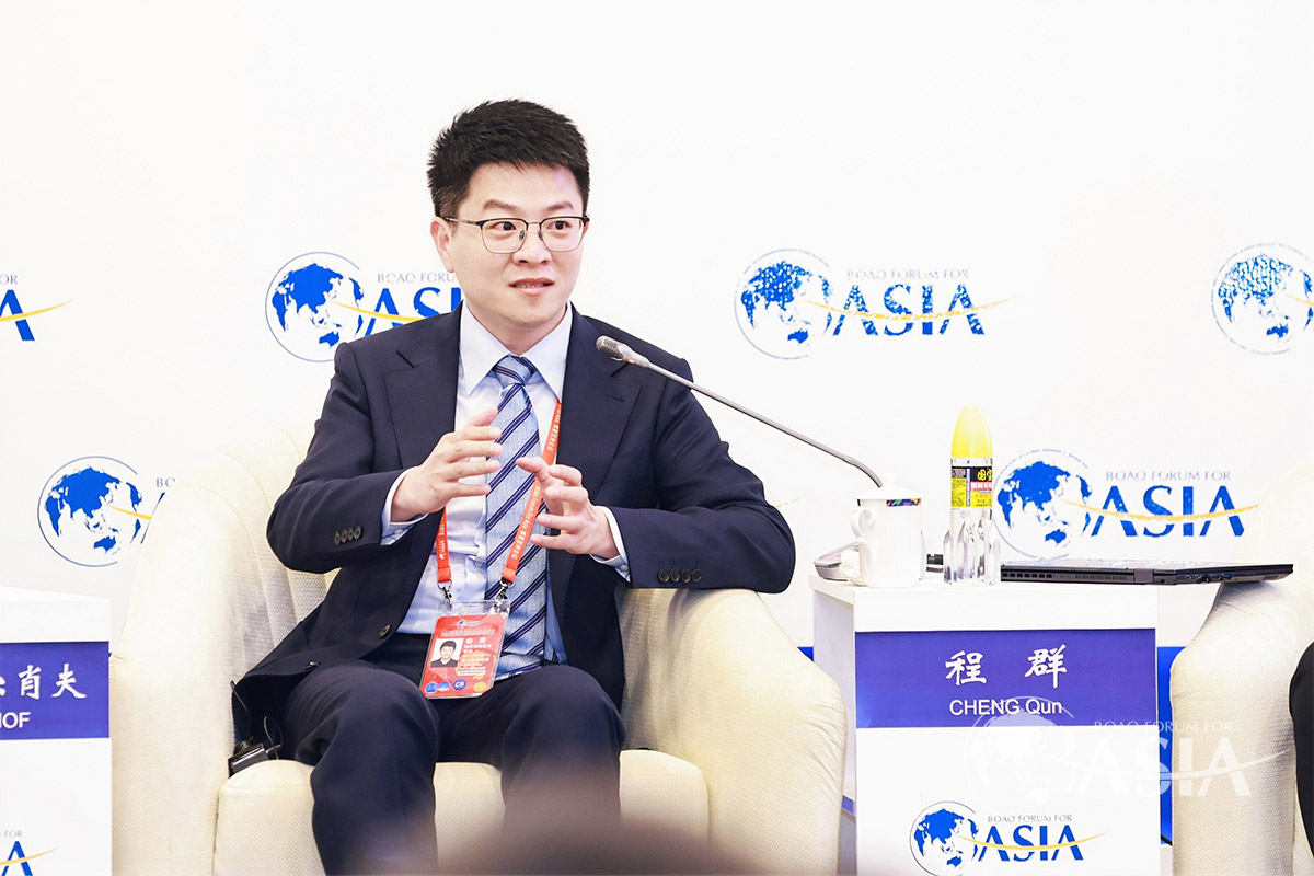 CHENG Qun（ Vice President, Beijing Yuanli Educational Technology Co., Ltd.）speaks at A Better Education for the Next Generation session