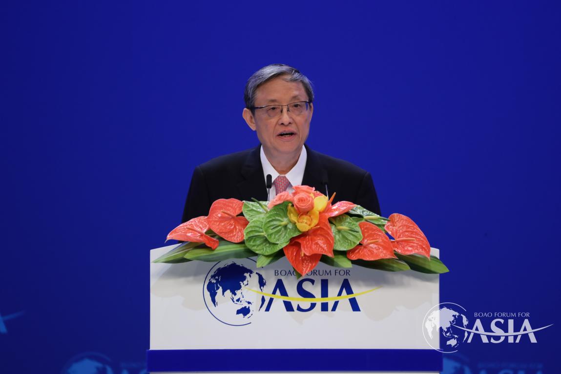 ZHOU Wenzhong（Secretary General, Boao Forum for Asia）hosts BFA 2017 Opening Plenary