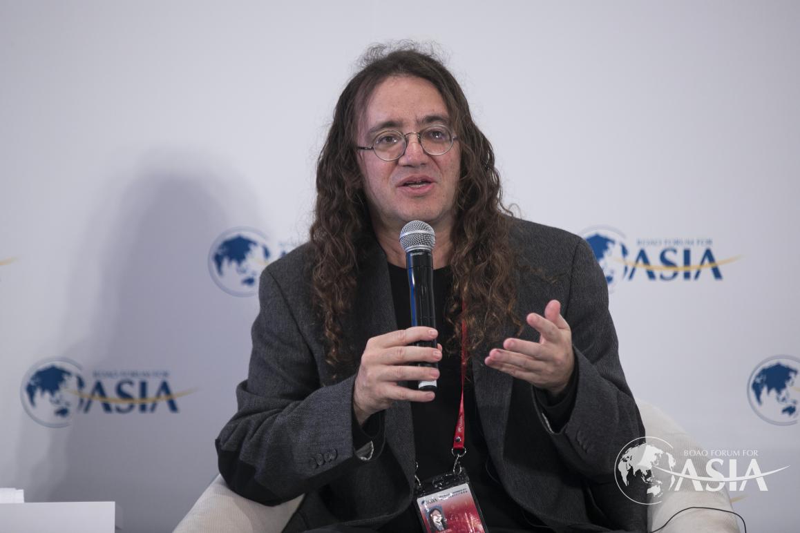 Ben GOERTZEL（Chairman, iFLYTEK）speaks at  Artificial Intelligence: Dialogue with ScientistsSession