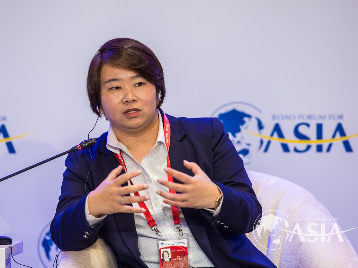 Nancy JIAN（Chemist Warehouse China Division CEO Partner of My Chemist & Chemist Warehouse （CW）, Australia‘s largest pharmacy Australian Certified Pharmacist） speaks at How Can Cross-Border E-Commerce Overcome the New Challenges of Globalization session