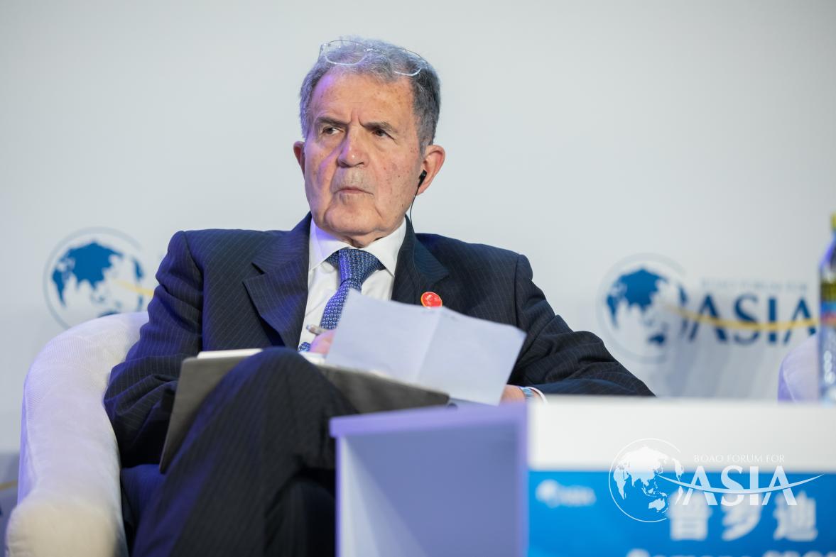 Romano   PRODI（Former   Prime   Minister,   Italy；   Former   President, European Commission）speaks at Belt & Road: Building “Road” for Globalization session