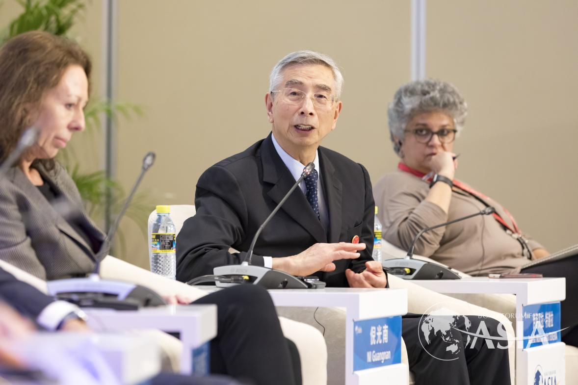 NI Guangnan（Academician, Chinese Academy of Engineering） speaks at Frontier Technology and Sustainable Development session